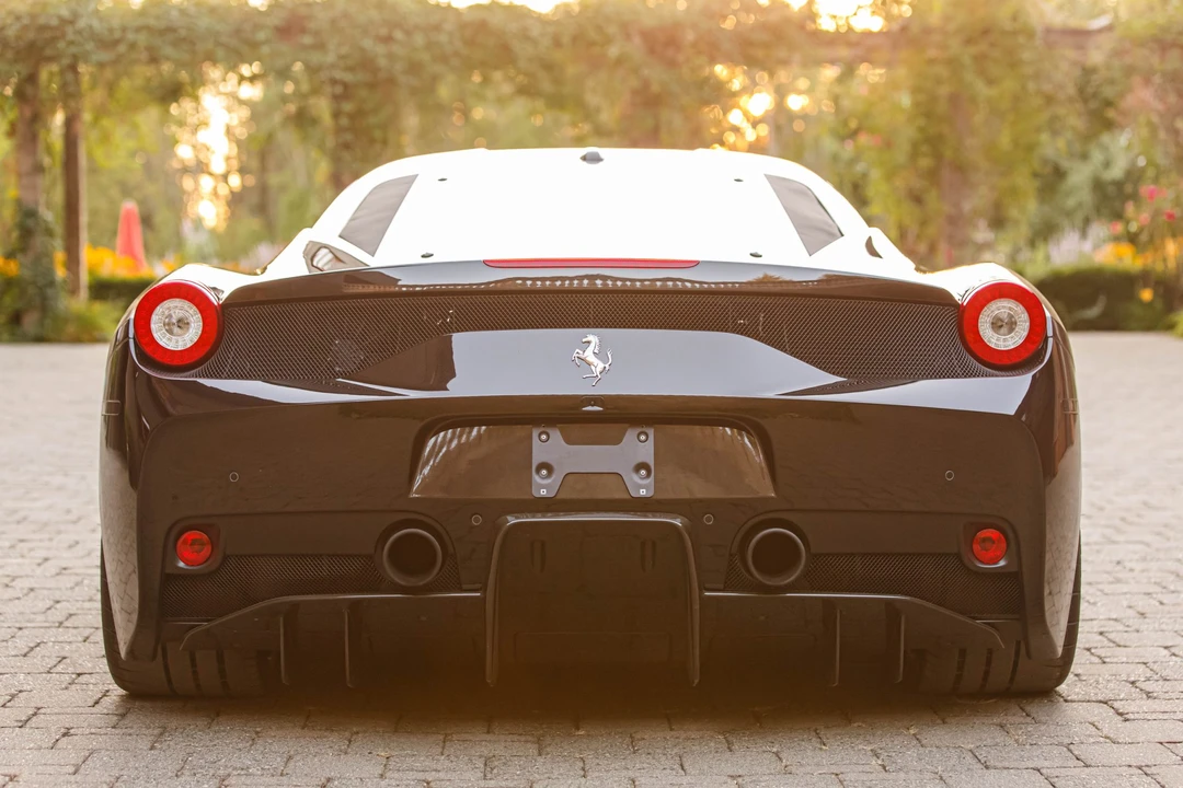 2015 Ferrari 458 Speciale - Image 11 of 31