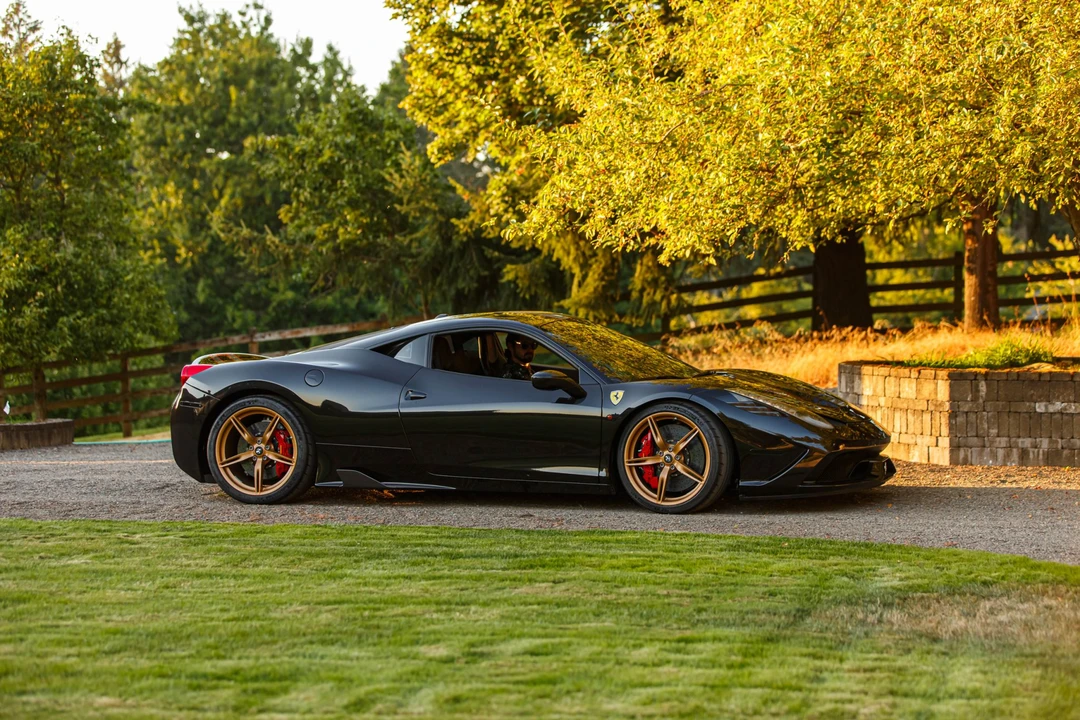 2015 Ferrari 458 Speciale - Image 24 of 31