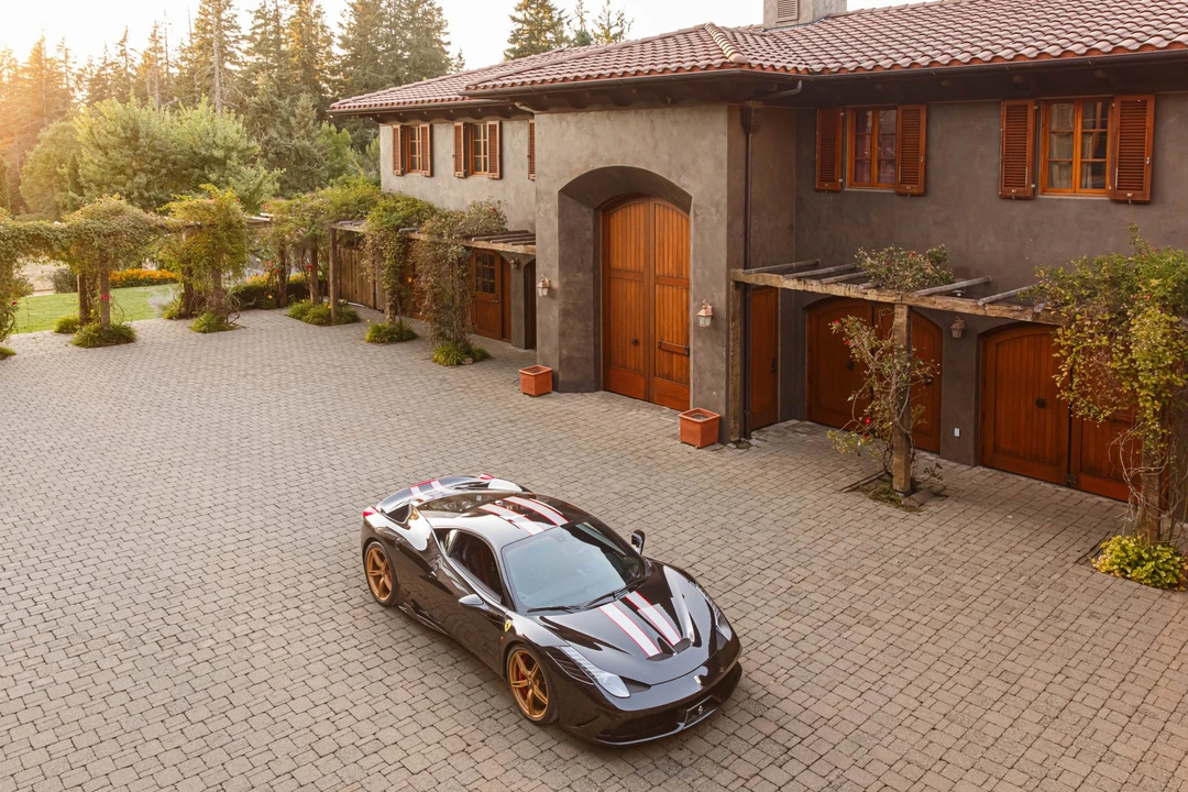 2015 Ferrari 458 Speciale - Image 27 of 31