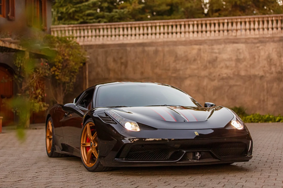 2015 Ferrari 458 Speciale - Image 17 of 31