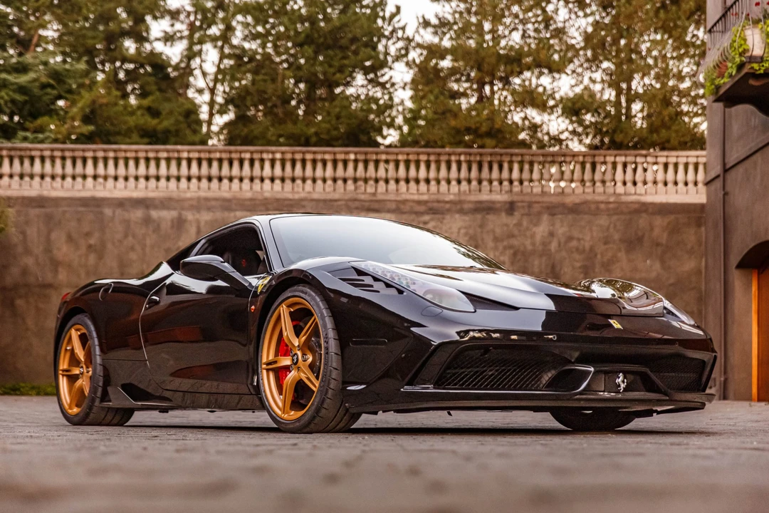 2015 Ferrari 458 Speciale - Image 15 of 31