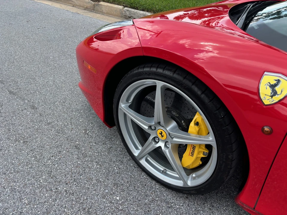 2015 Ferrari 458 Spider - Image 28 of 31
