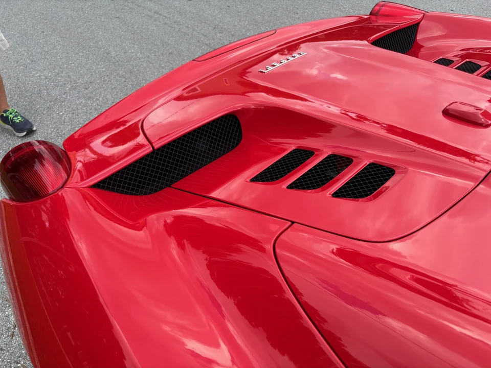 2015 Ferrari 458 Spider - Image 22 of 31