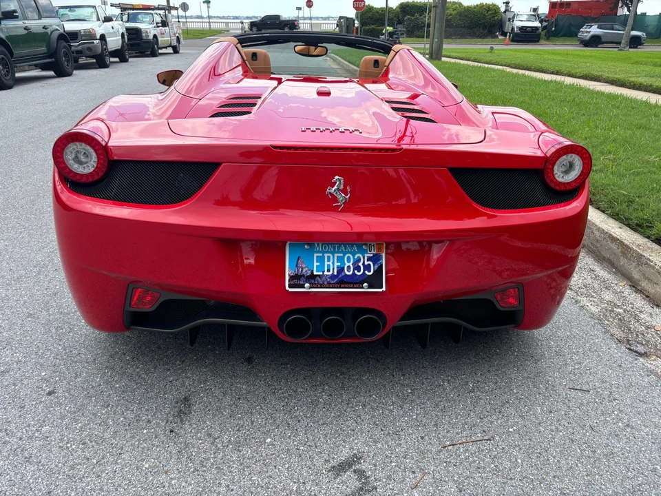 2015 Ferrari 458 Spider - Image 8 of 31