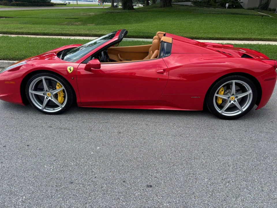 2015 Ferrari 458 Spider - Image 6 of 31