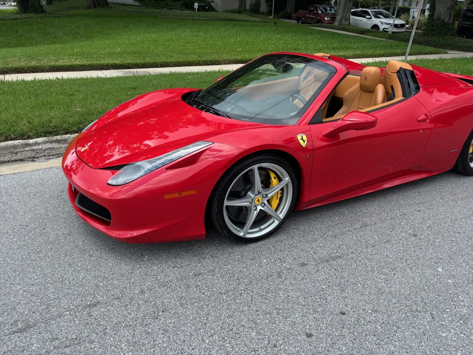 2015 Ferrari 458 Spider - Image 14 of 31