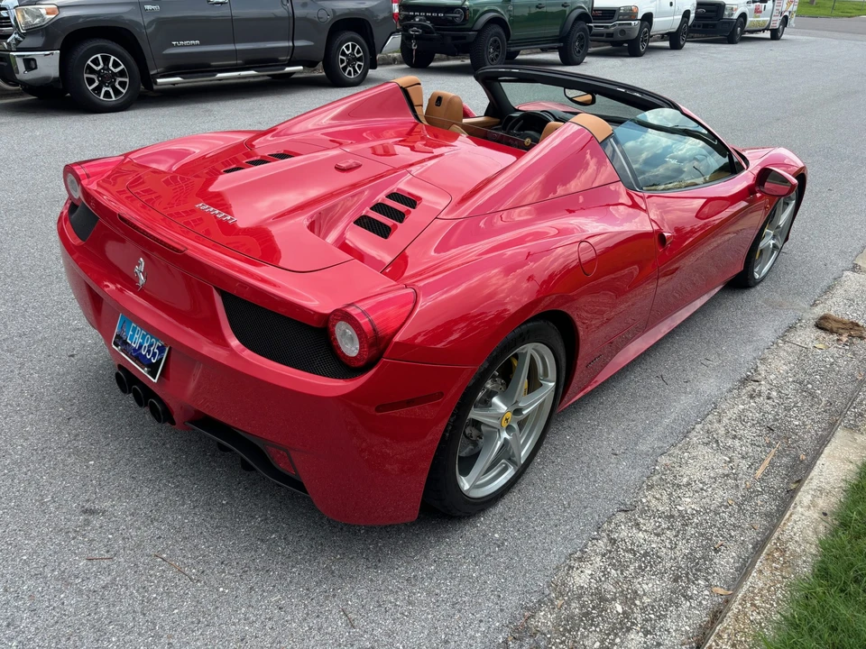 2015 Ferrari 458 Spider - Image 9 of 31
