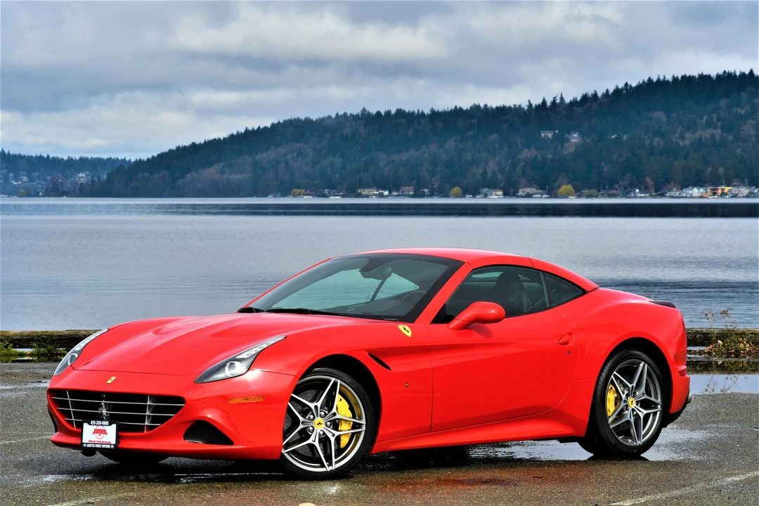 2015 Ferrari California T - Image 3 of 31