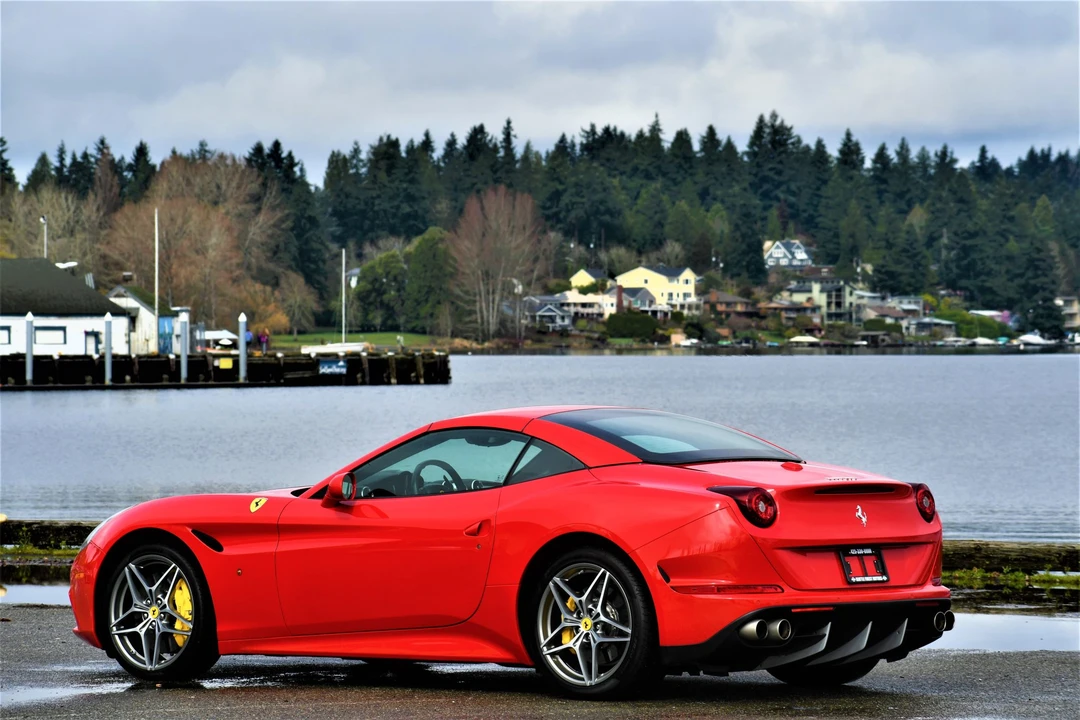 2015 Ferrari California T - Image 6 of 31
