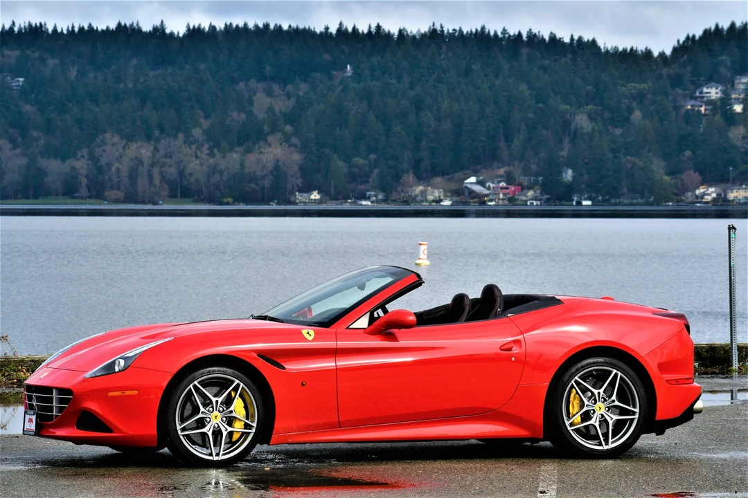 2015 Ferrari California T - Image 31 of 31
