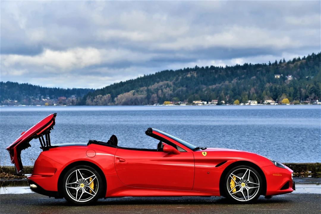 2015 Ferrari California T - Image 23 of 31
