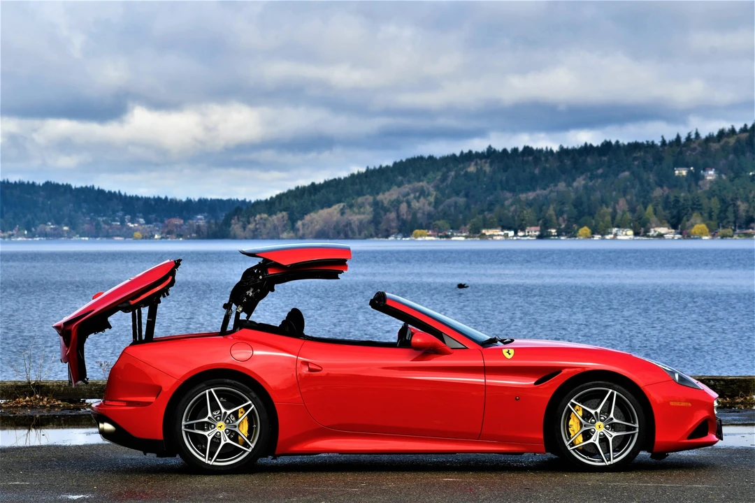 2015 Ferrari California T - Image 20 of 31