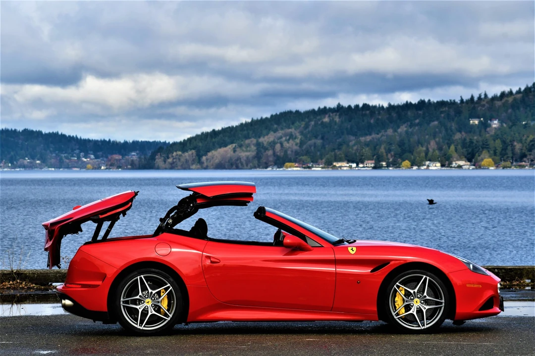 2015 Ferrari California T - Image 19 of 31