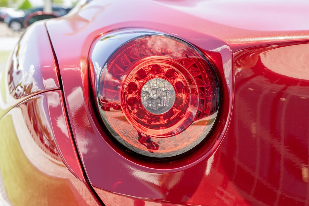 2015 Ferrari California T - Image 26 of 31
