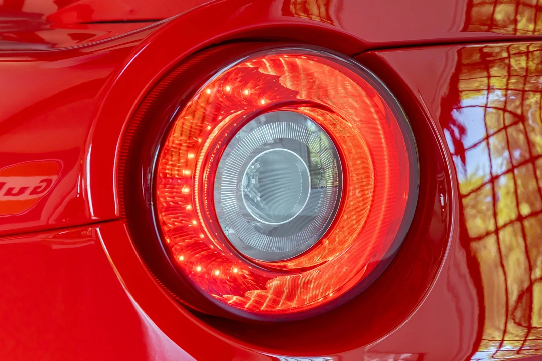 2015 Ferrari F12berlinetta - Image 21 of 31