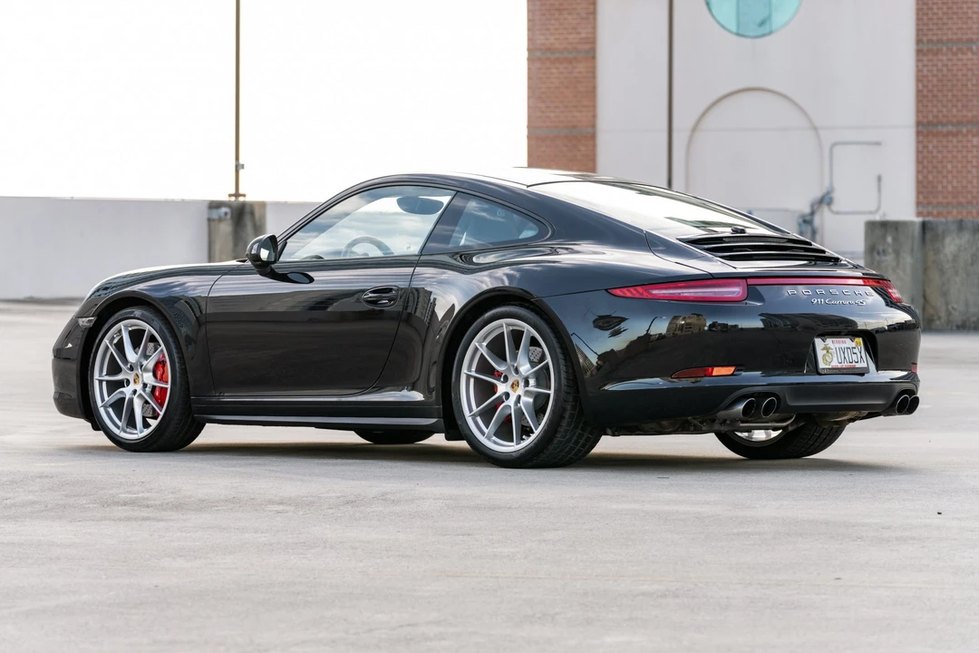 2015 Porsche 991 Carrera 4S - Image 12 of 31