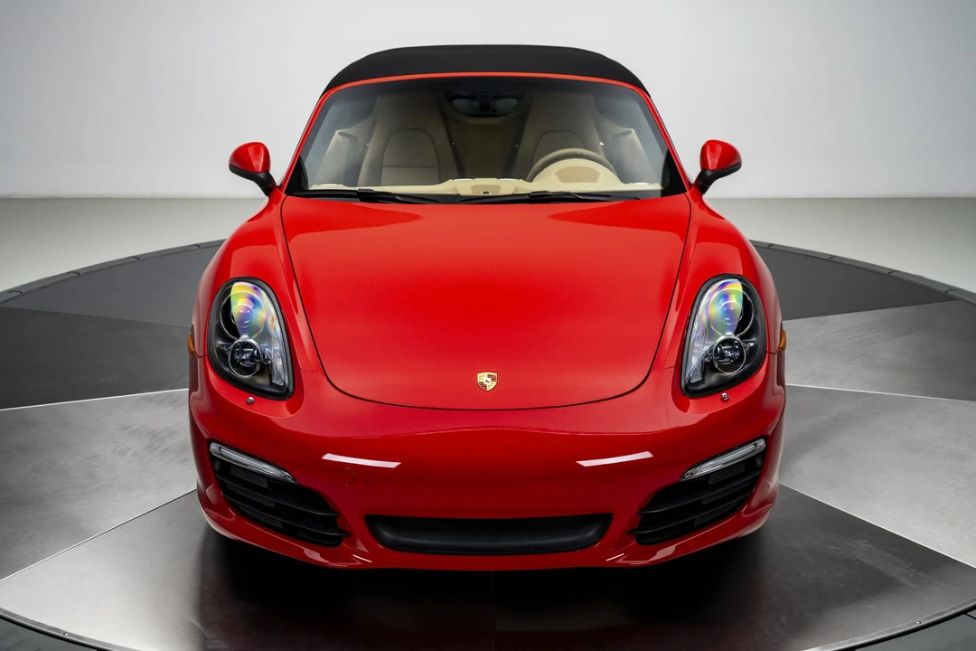 2015 Porsche 981 Boxster - Image 9 of 31