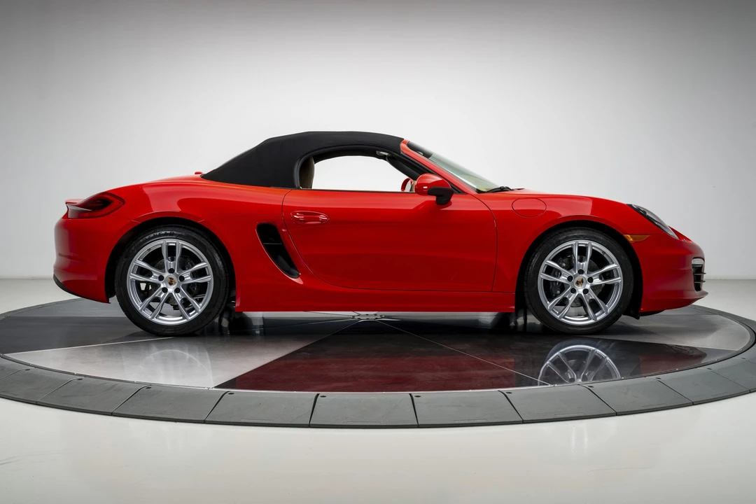 2015 Porsche 981 Boxster - Image 11 of 31