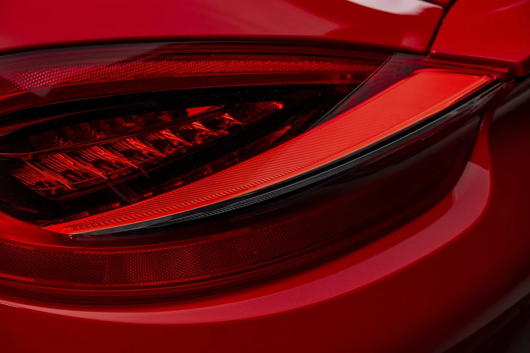 2015 Porsche 981 Boxster - Image 24 of 31