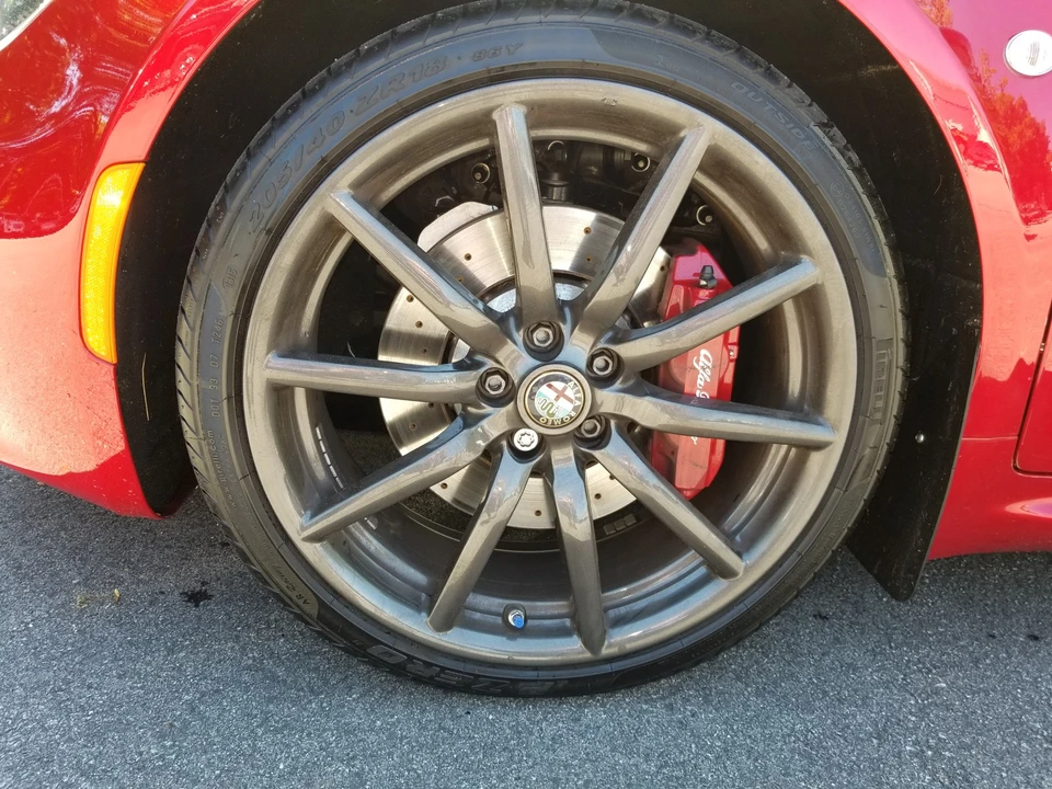 2016 Alfa Romeo 4C Spider - Image 17 of 31