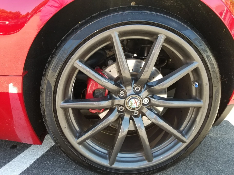 2016 Alfa Romeo 4C Spider - Image 18 of 31