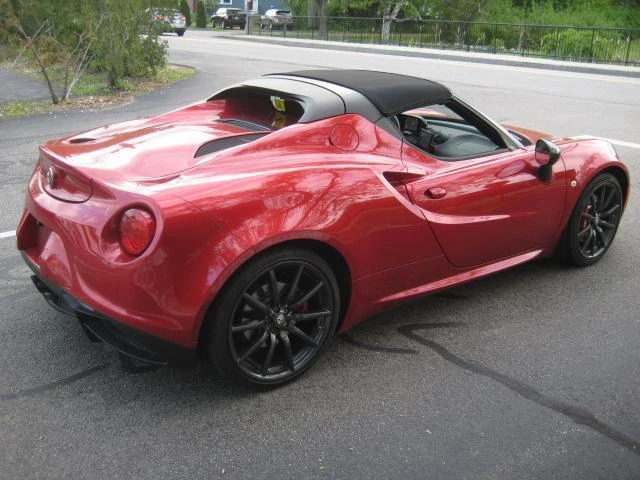 2016 Alfa Romeo 4C Spider - Image 13 of 31