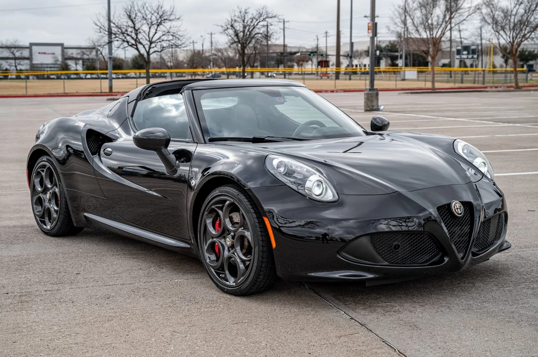 2016 Alfa Romeo 4C Spider - Image 14 of 31