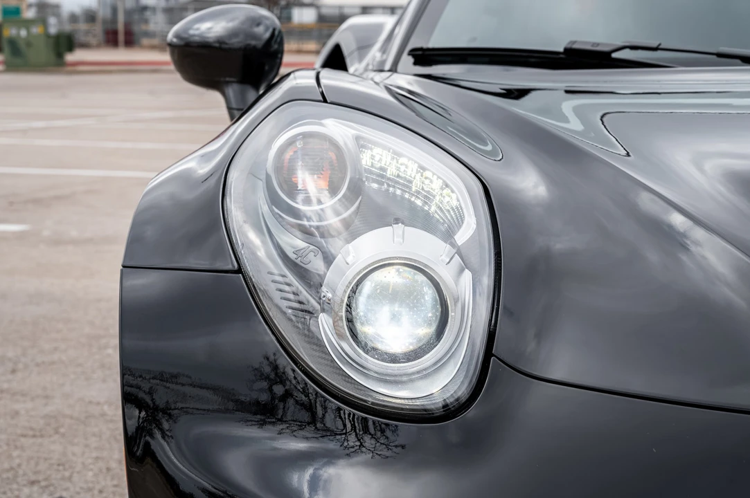 2016 Alfa Romeo 4C Spider - Image 22 of 31