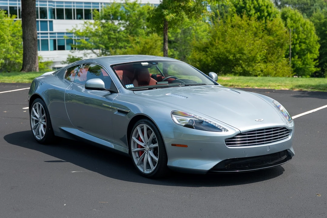 2016 Aston Martin DB9 - Image 14 of 31