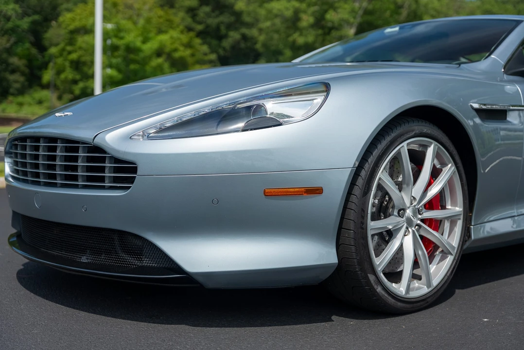 2016 Aston Martin DB9 - Image 23 of 31