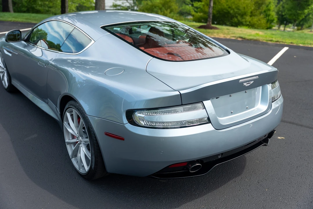 2016 Aston Martin DB9 - Image 30 of 31