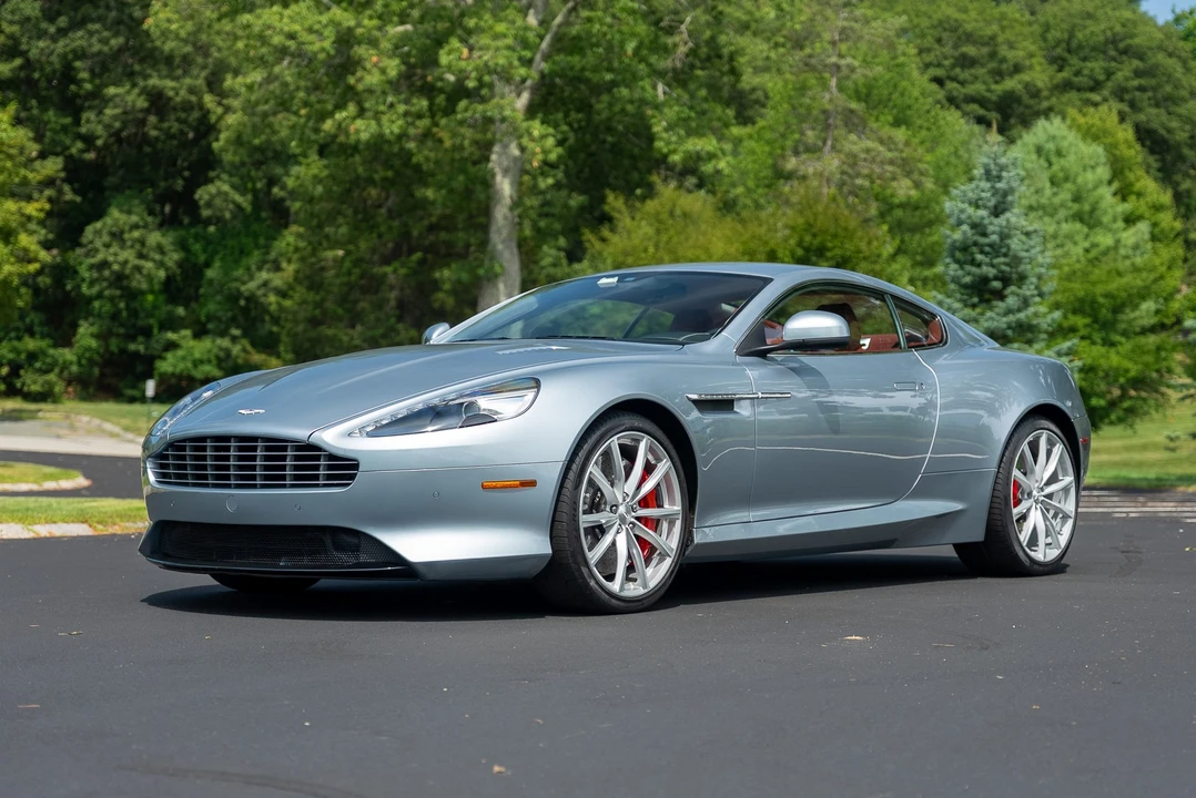 2016 Aston Martin DB9 - Image 2 of 31