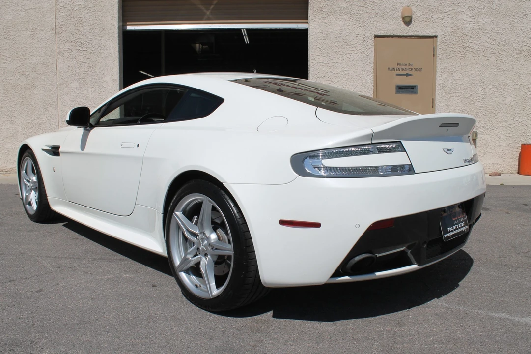 2016 Aston Martin V8 Vantage (2006-2017) - Image 8 of 31