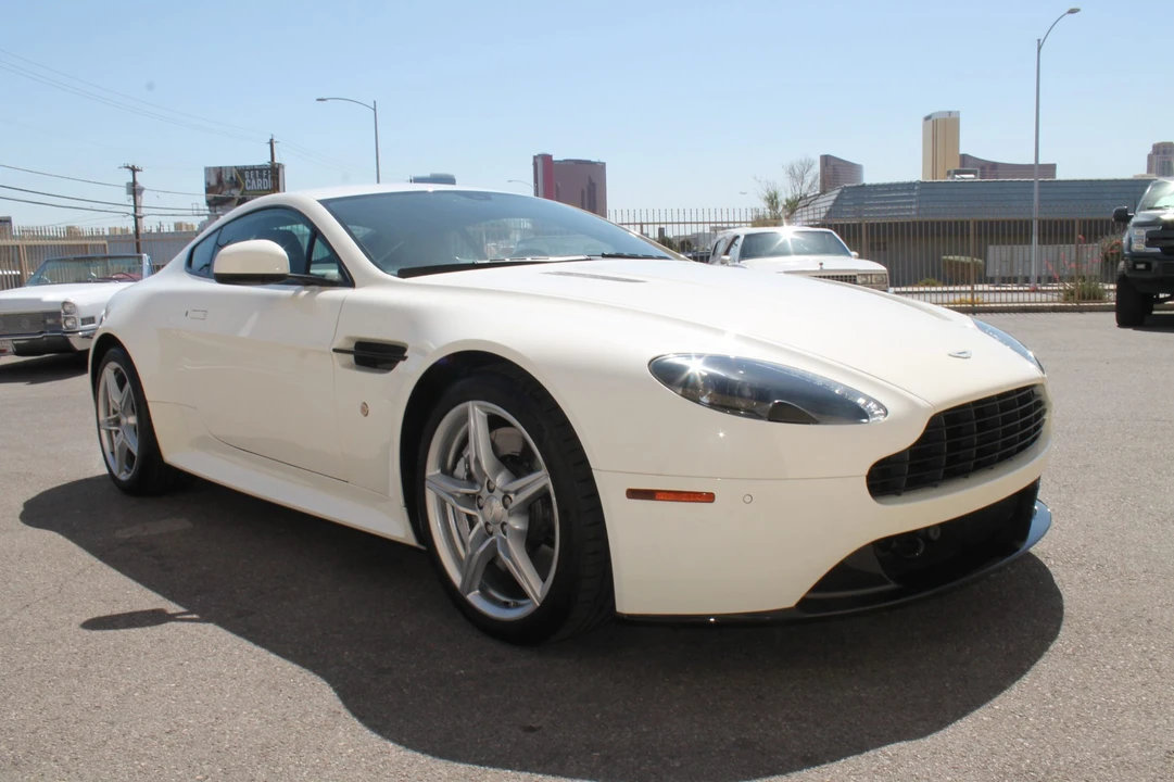 2016 Aston Martin V8 Vantage (2006-2017) - Image 20 of 31