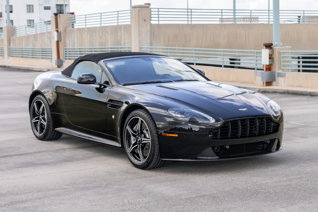 2016 Aston Martin V8 Vantage (2006-2017) - Image 24 of 31