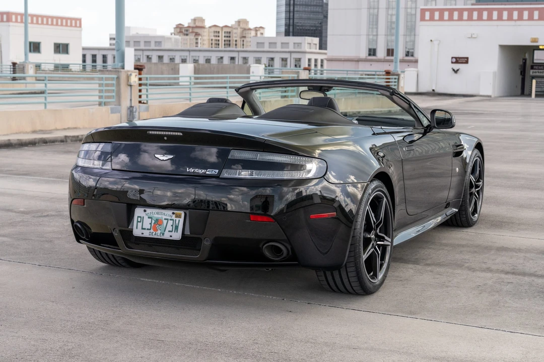 2016 Aston Martin V8 Vantage (2006-2017) - Image 16 of 31