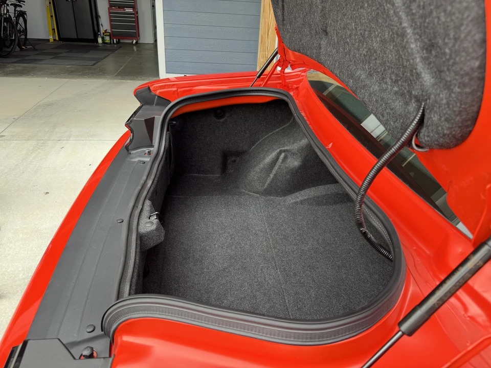 2016 Dodge Challenger SRT Hellcat 3rd Gen - Image 28 of 31
