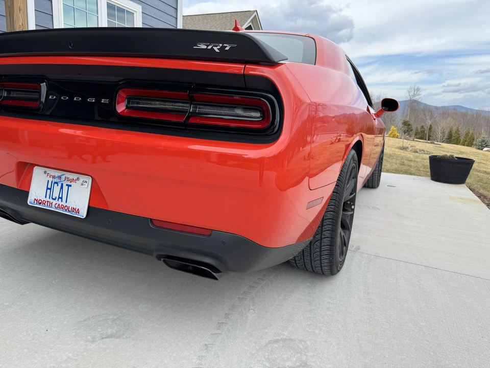 2016 Dodge Challenger SRT Hellcat 3rd Gen - Image 11 of 31