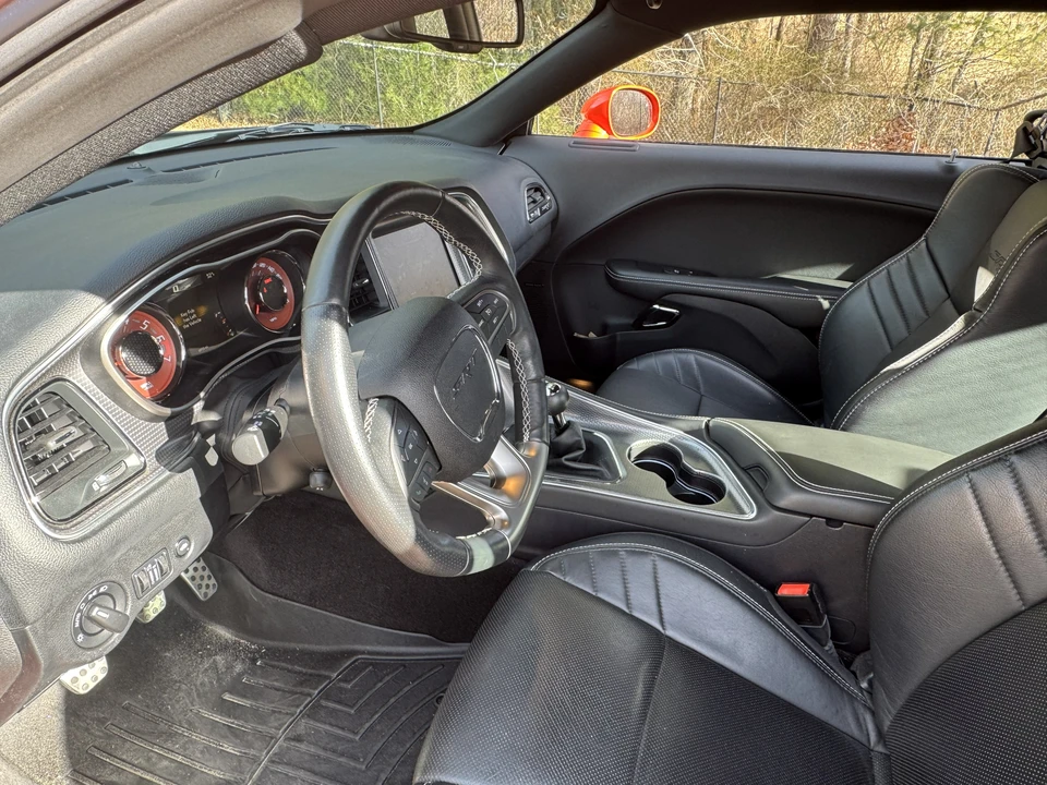 2016 Dodge Challenger SRT Hellcat 3rd Gen - Image 14 of 31
