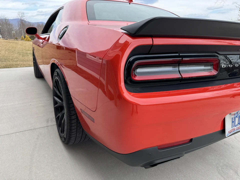 2016 Dodge Challenger SRT Hellcat 3rd Gen - Image 10 of 31