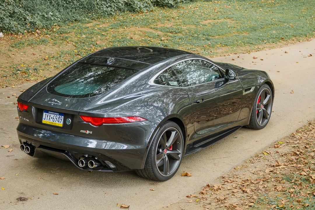 2016 Jaguar F-Type R 1st Gen - Image 14 of 31