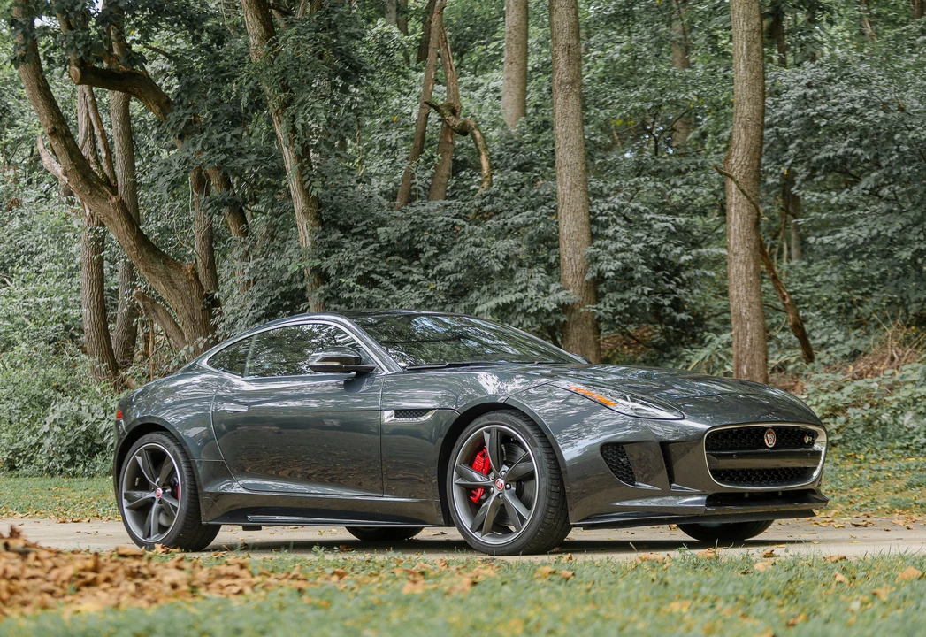 2016 Jaguar F-Type R 1st Gen - Image 2 of 31