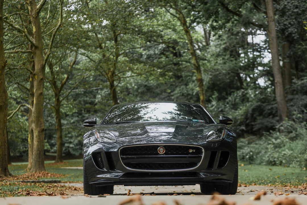 2016 Jaguar F-Type R 1st Gen - Image 5 of 31