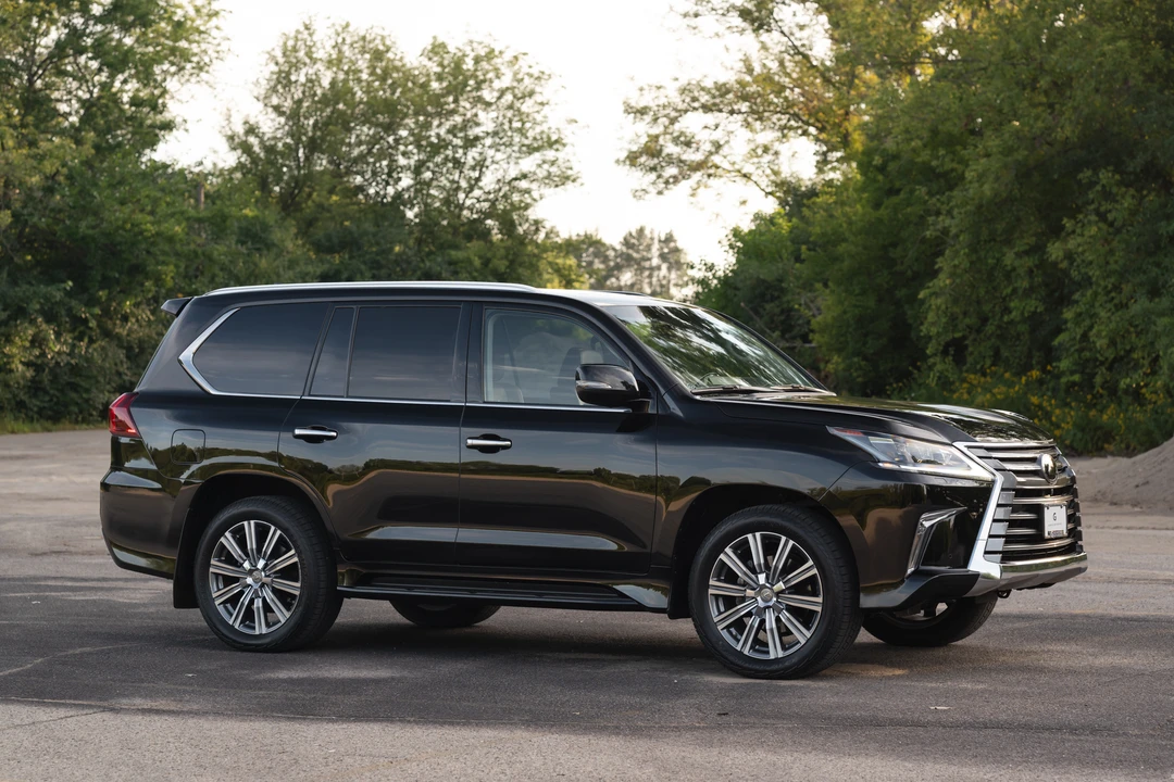 2016 Lexus LX 3rd Gen - Image 14 of 31