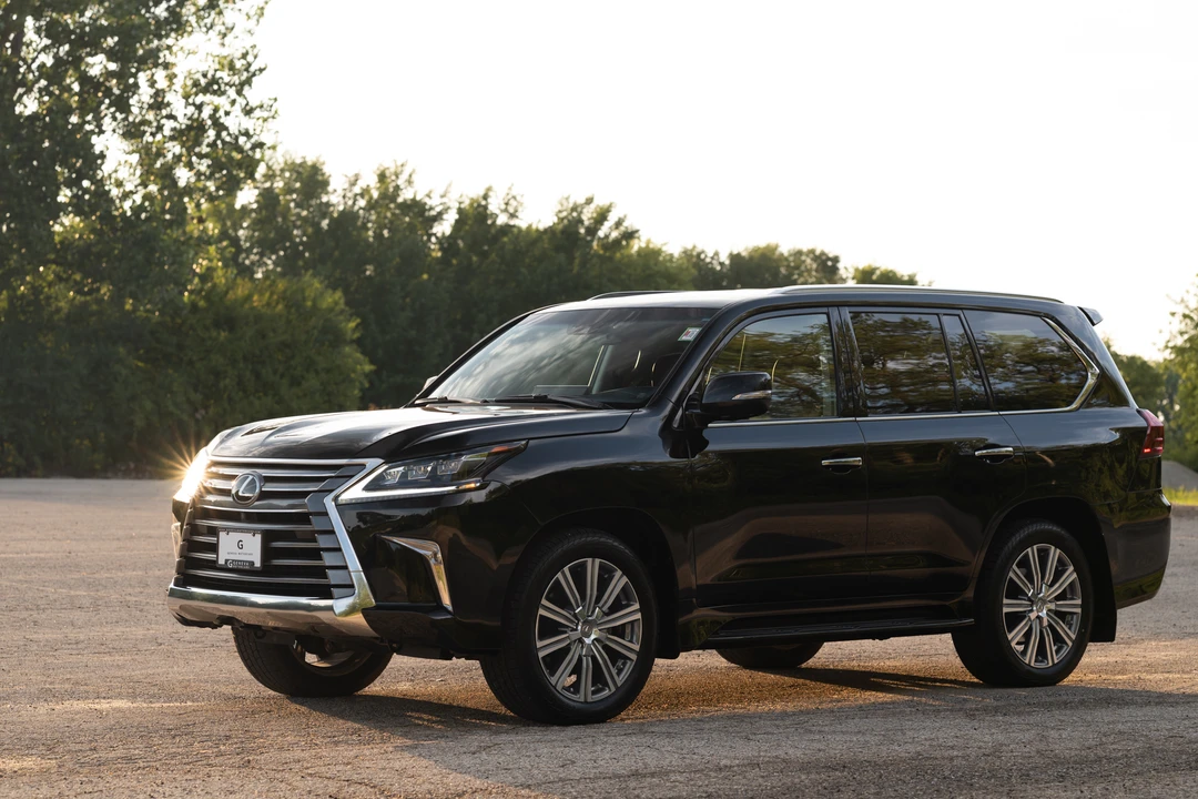 2016 Lexus LX 3rd Gen - Image 2 of 31