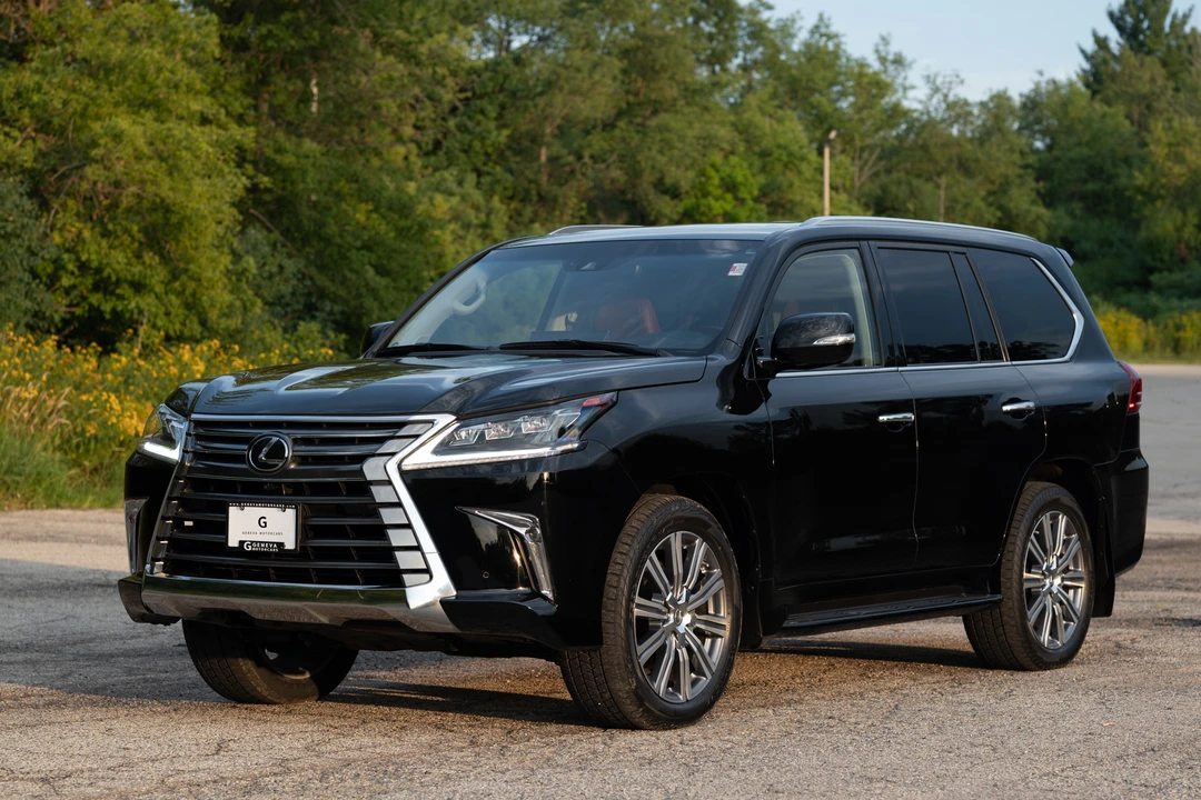 2016 Lexus LX 3rd Gen - Image 7 of 31