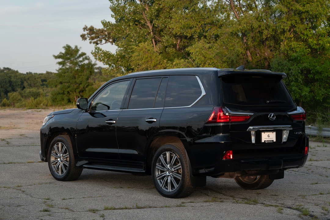2016 Lexus LX 3rd Gen - Image 22 of 31
