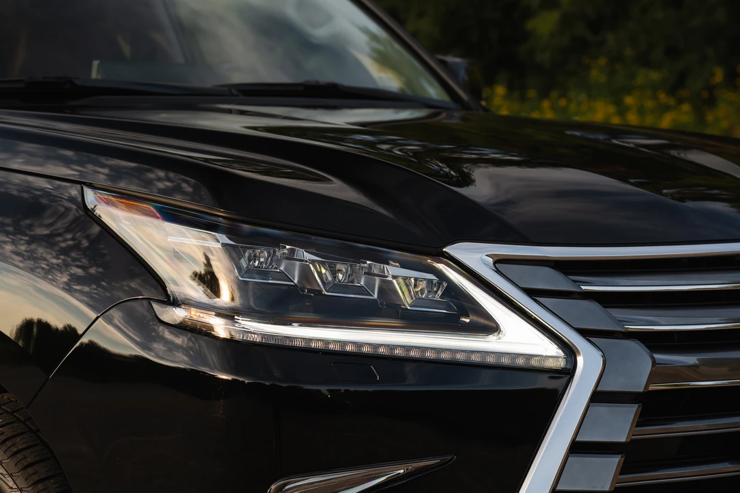 2016 Lexus LX 3rd Gen - Image 25 of 31