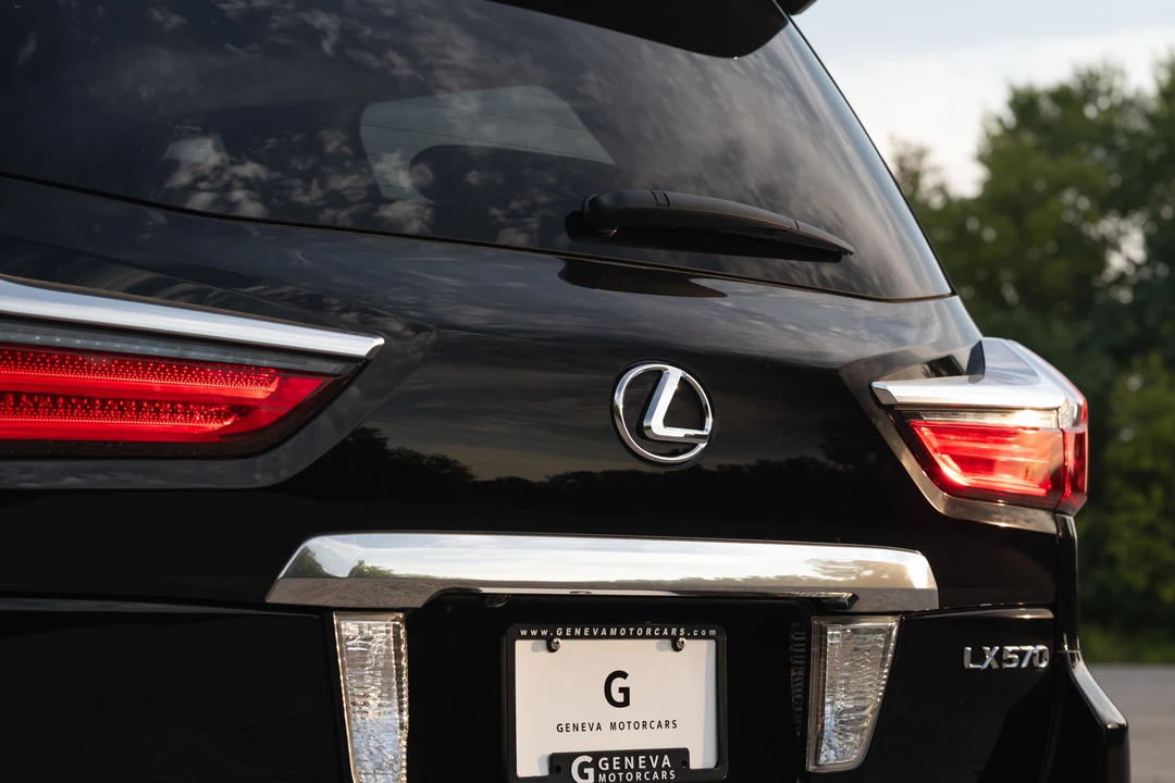 2016 Lexus LX 3rd Gen - Image 31 of 31