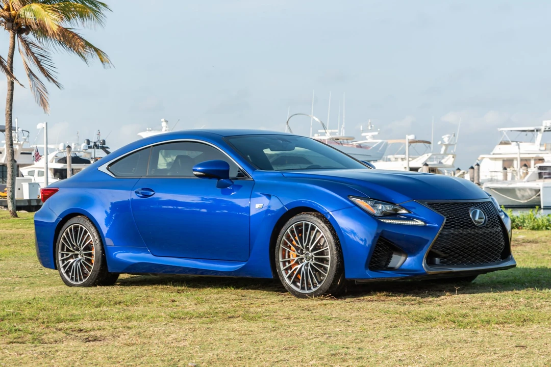 2016 Lexus RC F - Image 4 of 31